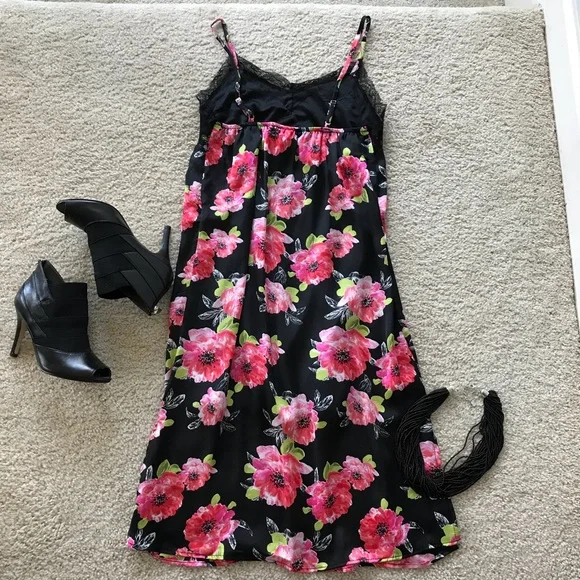 Black Floral & Lace Midi Slip Dress - Picture 7 of 8